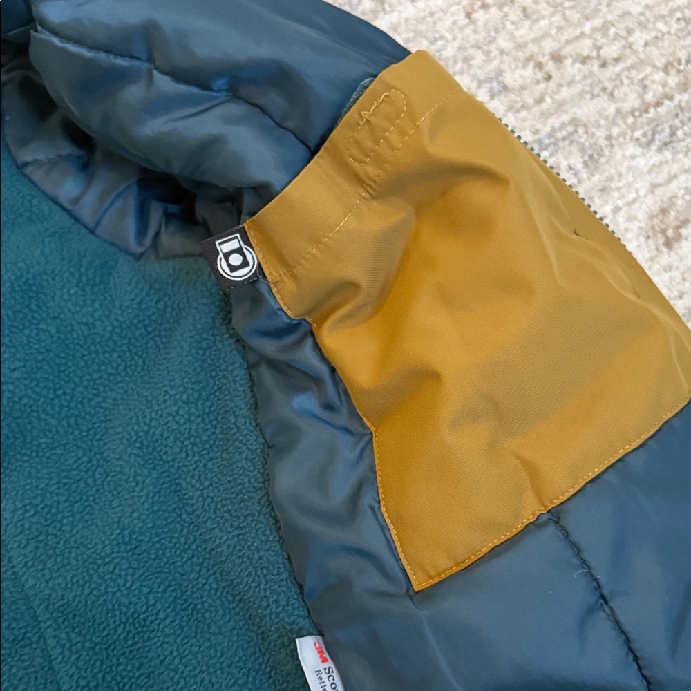 Kamik Olive and Teal Hooded Ski Jacket - Picture 5 of 12